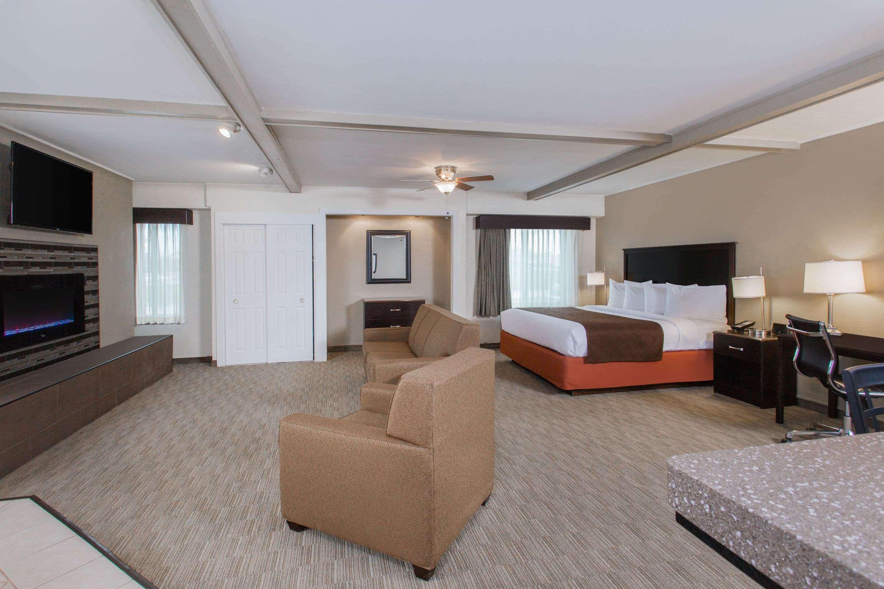 Americinn By Wyndham Janesville Esterno foto