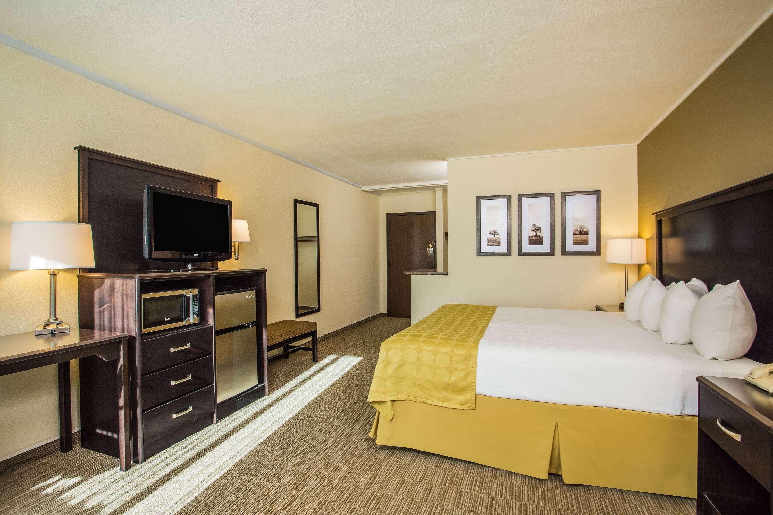 Americinn By Wyndham Janesville Esterno foto